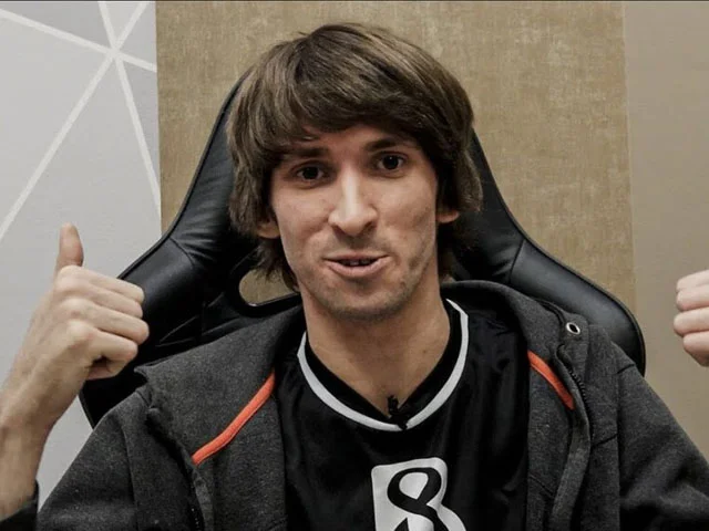 Pro Player Dota 2 dari tim B8, Dendi. (photo/dok.B8)